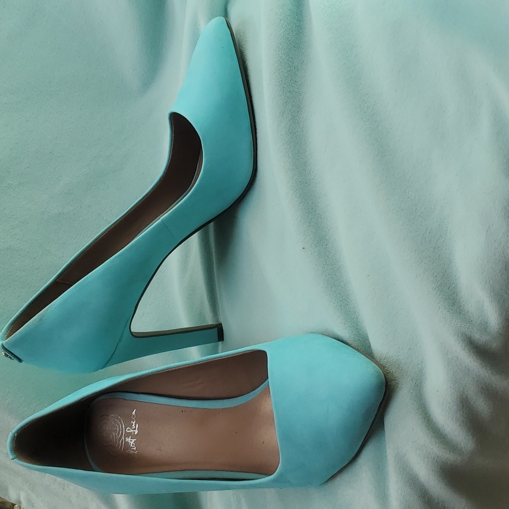 Elliott Lucci teal heels